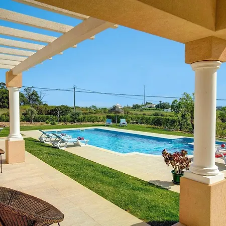 Viana By * Lagoa (Algarve)