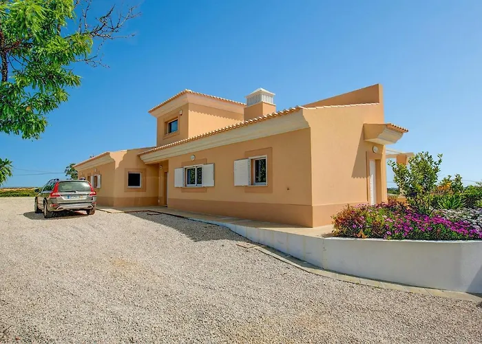 Viana By * Lagoa (Algarve)