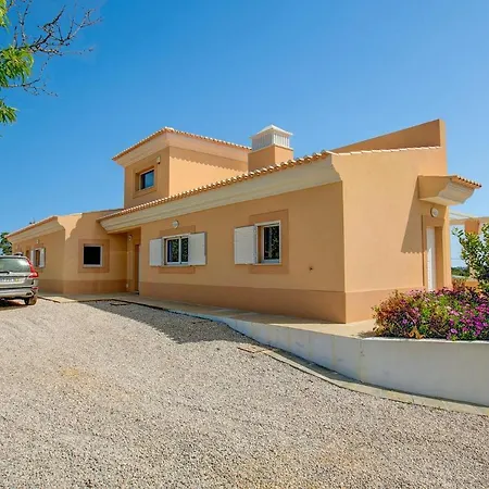 Viana By * Lagoa (Algarve)